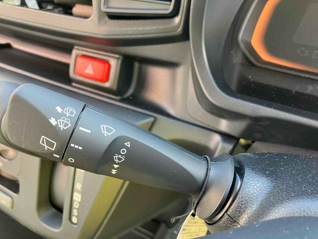 ミライース L SAIII バックカメラ クリアランスソナー 衝突被害軽減システム オートマチックハイビーム オートライト キーレスエントリー アイドリングストップ CVT 盗難防止システム ABS ESC 衝突安全ボディ(6枚目)