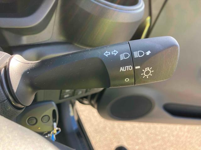 ミライース L SAIII バックカメラ クリアランスソナー 衝突被害軽減システム オートマチックハイビーム オートライト キーレスエントリー アイドリングストップ CVT 盗難防止システム ABS ESC 衝突安全ボディ(7枚目)