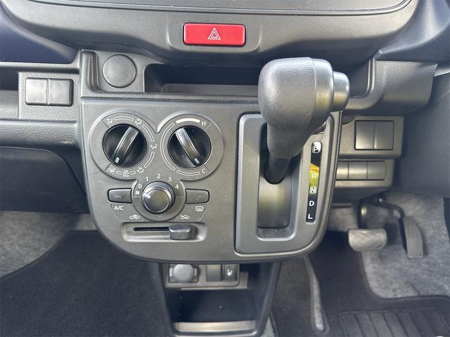 アルト L クリアランスソナー レーンアシスト 衝突被害軽減システム オートライト キーレスエントリー アイドリングストップ 電動格納ミラー シートヒーター CVT 盗難防止システム ABS ESC(4枚目)