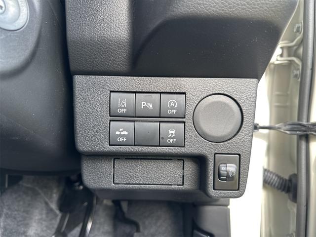 アルト L クリアランスソナー レーンアシスト 衝突被害軽減システム オートライト キーレスエントリー アイドリングストップ 電動格納ミラー シートヒーター CVT 盗難防止システム ABS ESC(9枚目)