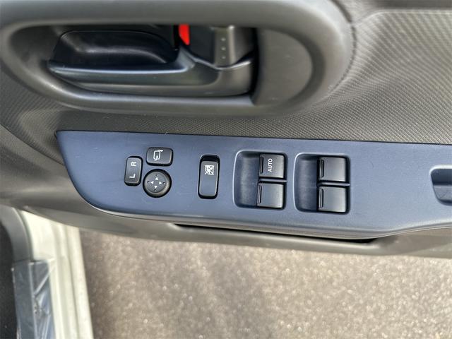 アルト L クリアランスソナー レーンアシスト 衝突被害軽減システム オートライト キーレスエントリー アイドリングストップ 電動格納ミラー シートヒーター CVT 盗難防止システム ABS ESC(10枚目)