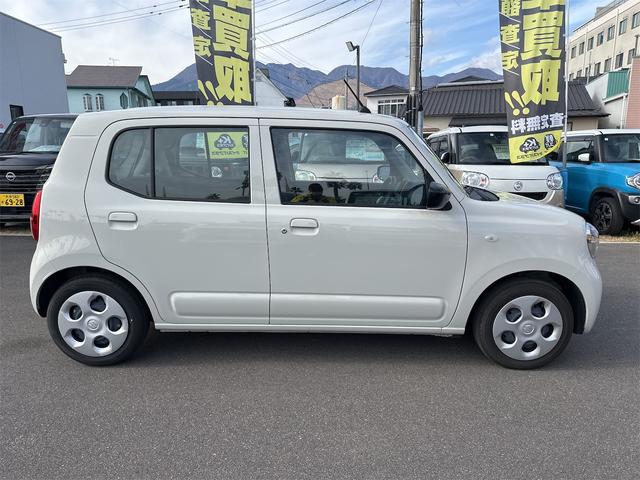 アルト L クリアランスソナー レーンアシスト 衝突被害軽減システム オートライト キーレスエントリー アイドリングストップ 電動格納ミラー シートヒーター CVT 盗難防止システム ABS ESC(14枚目)