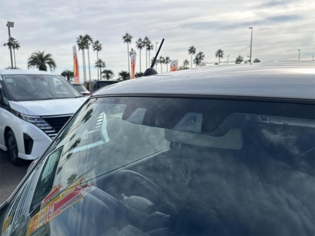 アルト L クリアランスソナー レーンアシスト 衝突被害軽減システム オートライト キーレスエントリー アイドリングストップ 電動格納ミラー シートヒーター CVT 盗難防止システム ABS ESC(27枚目)