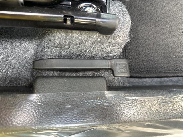 アルト L クリアランスソナー レーンアシスト 衝突被害軽減システム オートライト キーレスエントリー アイドリングストップ 電動格納ミラー シートヒーター CVT 盗難防止システム ABS ESC(40枚目)