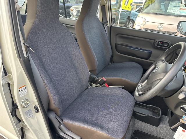 アルト L クリアランスソナー レーンアシスト 衝突被害軽減システム オートライト キーレスエントリー アイドリングストップ 電動格納ミラー シートヒーター CVT 盗難防止システム ABS ESC(45枚目)