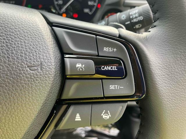 WR-V Z ブラックスタイル バックカメラ クリアランスソナー オートクルーズコントロール レーンアシスト 衝突被害軽減システム オートライト LEDヘッドランプ アルミホイール スマートキー 電動格納ミラー CVT(9枚目)