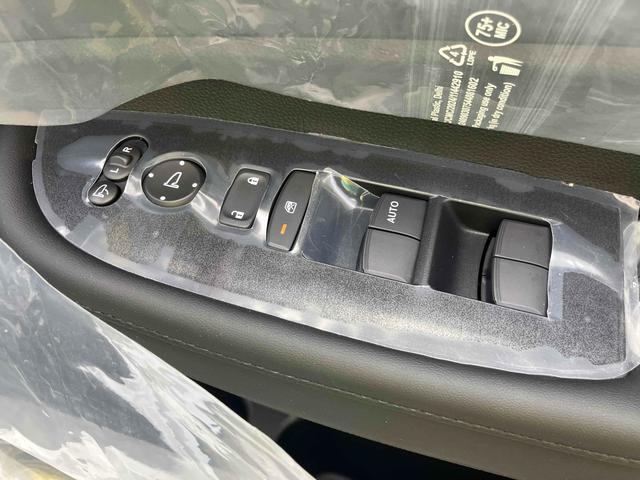 WR-V Z ブラックスタイル バックカメラ クリアランスソナー オートクルーズコントロール レーンアシスト 衝突被害軽減システム オートライト LEDヘッドランプ アルミホイール スマートキー 電動格納ミラー CVT(11枚目)