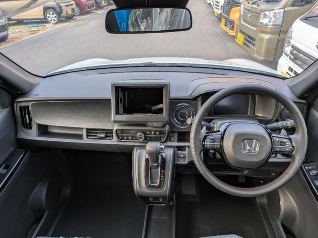 N-ONE プレミアム ツアラー バックカメラ クリアランスソナー オートクルーズコントロール レーンアシスト 衝突被害軽減システム オートライト LEDヘッドランプ スマートキー アイドリングストップ 電動格納ミラー シートヒーター(2枚目)