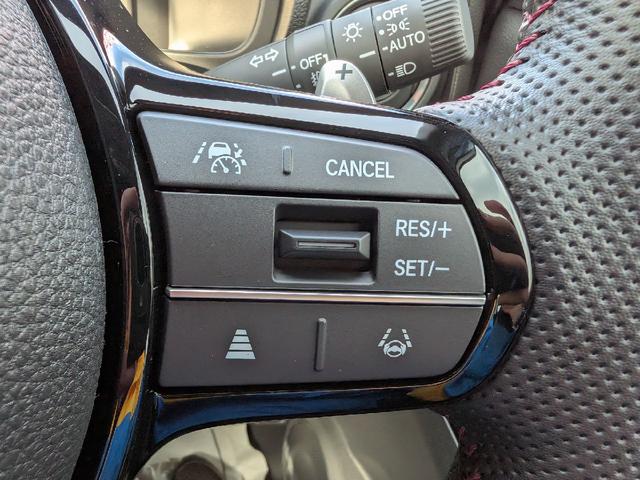 N-ONE プレミアム ツアラー バックカメラ クリアランスソナー オートクルーズコントロール レーンアシスト 衝突被害軽減システム オートライト LEDヘッドランプ スマートキー アイドリングストップ 電動格納ミラー シートヒーター(5枚目)