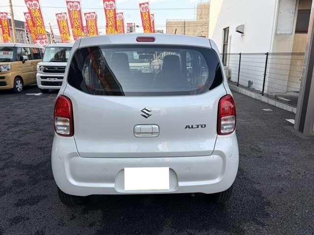 アルト Ｌ　クリアランスソナー　レーンアシスト　衝突被害軽減システム　オートライト　キーレスエントリー　アイドリングストップ　電動格納ミラー　シートヒーター　ＣＶＴ　盗難防止システム　ＡＢＳ　ＥＳＣ（5枚目）