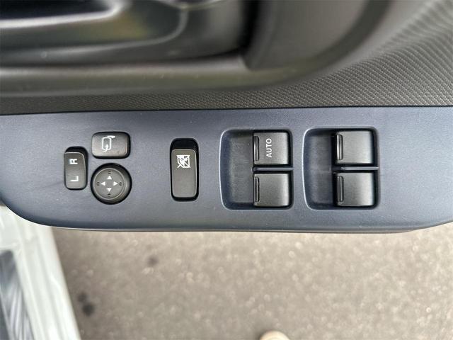 アルト Ｌ　クリアランスソナー　レーンアシスト　衝突被害軽減システム　オートライト　キーレスエントリー　アイドリングストップ　電動格納ミラー　シートヒーター　ＣＶＴ　盗難防止システム　ＡＢＳ　ＥＳＣ（22枚目）