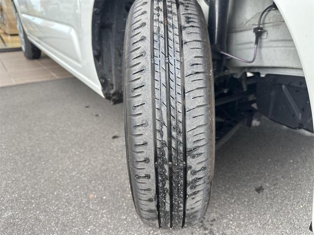 アルト Ｌ　クリアランスソナー　レーンアシスト　衝突被害軽減システム　オートライト　キーレスエントリー　アイドリングストップ　電動格納ミラー　シートヒーター　ＣＶＴ　盗難防止システム　ＡＢＳ　ＥＳＣ（30枚目）