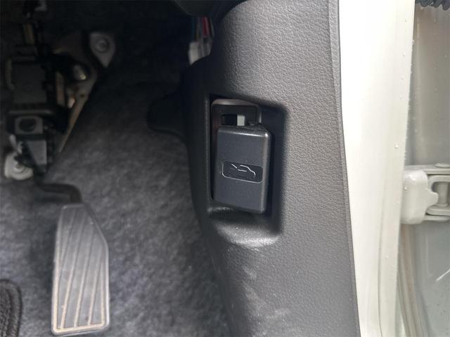 アルト Ｌ　クリアランスソナー　レーンアシスト　衝突被害軽減システム　オートライト　キーレスエントリー　アイドリングストップ　電動格納ミラー　シートヒーター　ＣＶＴ　盗難防止システム　ＡＢＳ　ＥＳＣ（41枚目）