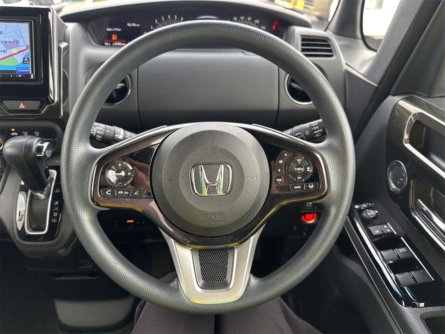 N-BOXカスタム G・Lホンダセンシング ドライブレコーダー ETC バックカメラ 両側スライド・片側電動 ナビ TV オートクルーズコントロール レーンアシスト 衝突被害軽減システム オートライト LEDヘッドランプ スマートキー(3枚目)