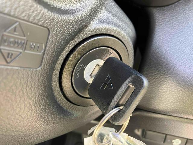 ｅＫワゴン Ｍ　バックカメラ　クリアランスソナー　レーンアシスト　衝突被害軽減システム　オートライト　キーレスエントリー　アイドリングストップ　電動格納ミラー　シートヒーター　ベンチシート　ＣＶＴ　盗難防止システム（24枚目）