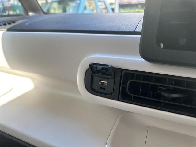 ムーヴキャンバス ストライプスＸ　衝突被害軽減ブレーキ　横滑り防止機能　コーナーセンサー　エアコン　衝突安全ボディ　オートハイビーム　オートライト　ベンチシート　パワーウインドウ　盗難防止システム　パワーステアリング　ＡＢＳ（13枚目）