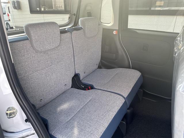 ムーヴキャンバス ストライプスＸ　衝突被害軽減ブレーキ　横滑り防止機能　コーナーセンサー　エアコン　衝突安全ボディ　オートハイビーム　オートライト　ベンチシート　パワーウインドウ　盗難防止システム　パワーステアリング　ＡＢＳ（33枚目）