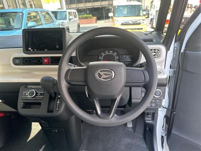 ムーヴキャンバス ストライプスＸ　衝突被害軽減ブレーキ　横滑り防止機能　コーナーセンサー　エアコン　衝突安全ボディ　オートハイビーム　オートライト　ベンチシート　パワーウインドウ　盗難防止システム　パワーステアリング　ＡＢＳ（49枚目）