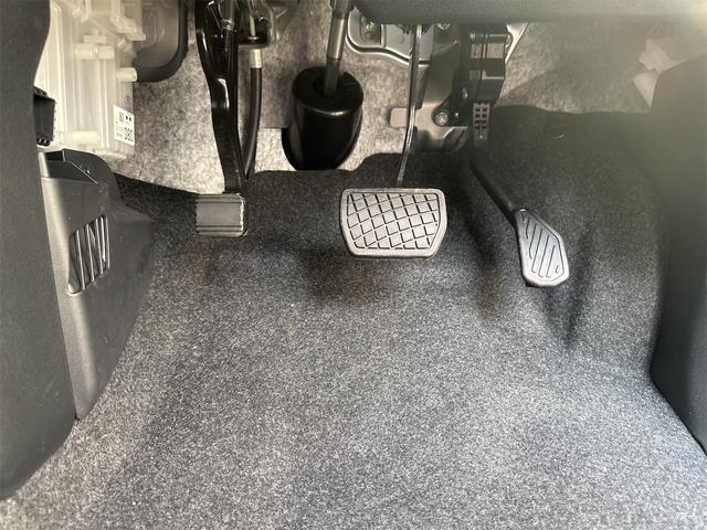 ムーヴキャンバス ストライプスＸ　衝突被害軽減ブレーキ　横滑り防止機能　コーナーセンサー　エアコン　衝突安全ボディ　オートハイビーム　オートライト　ベンチシート　パワーウインドウ　盗難防止システム　パワーステアリング　ＡＢＳ（60枚目）