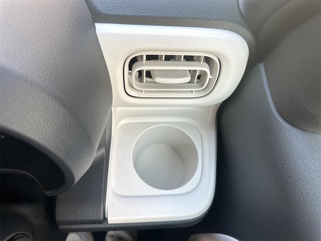 ムーヴキャンバス ストライプスＸ　衝突被害軽減ブレーキ　横滑り防止機能　コーナーセンサー　エアコン　衝突安全ボディ　オートハイビーム　オートライト　ベンチシート　パワーウインドウ　盗難防止システム　パワーステアリング　ＡＢＳ（16枚目）