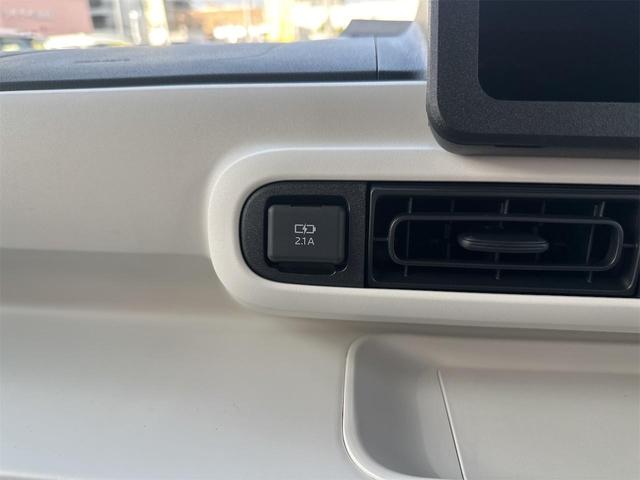 ムーヴキャンバス ストライプスＸ　バックカメラ　両側電動スライドドア　クリアランスソナー　衝突被害軽減システム　オートライト　スマートキー　アイドリングストップ　電動格納ミラー　ベンチシート　ＣＶＴ　盗難防止システム　ＡＢＳ　ＥＳＣ（52枚目）