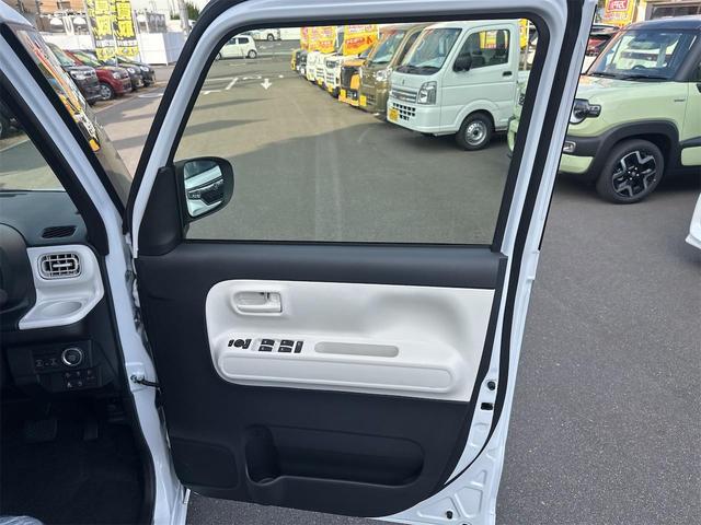 ムーヴキャンバス ストライプスＸ　バックカメラ　両側電動スライドドア　クリアランスソナー　衝突被害軽減システム　オートライト　スマートキー　アイドリングストップ　電動格納ミラー　ベンチシート　ＣＶＴ　盗難防止システム　ＡＢＳ　ＥＳＣ（57枚目）