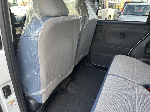 ムーヴキャンバス ストライプスＸ　バックカメラ　両側電動スライドドア　クリアランスソナー　衝突被害軽減システム　オートライト　スマートキー　アイドリングストップ　電動格納ミラー　ベンチシート　ＣＶＴ　盗難防止システム　ＡＢＳ　ＥＳＣ（61枚目）