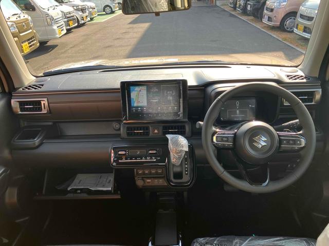 クロスビー ハイブリッドＭＺ　全周囲カメラ　クリアランスソナー　オートクルーズコントロール　レーンアシスト　衝突被害軽減システム　ナビ　ＴＶ　オートライト　ＬＥＤヘッドランプ　アルミホイール　スマートキー　アイドリングストップ（2枚目）