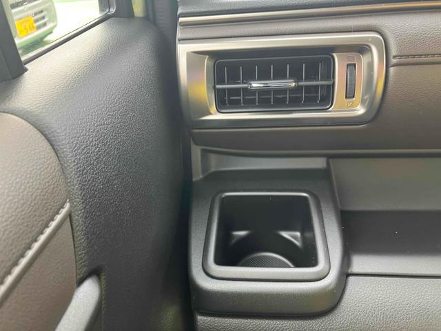 クロスビー ハイブリッドＭＺ　全周囲カメラ　クリアランスソナー　オートクルーズコントロール　レーンアシスト　衝突被害軽減システム　ナビ　ＴＶ　オートライト　ＬＥＤヘッドランプ　アルミホイール　スマートキー　アイドリングストップ（50枚目）