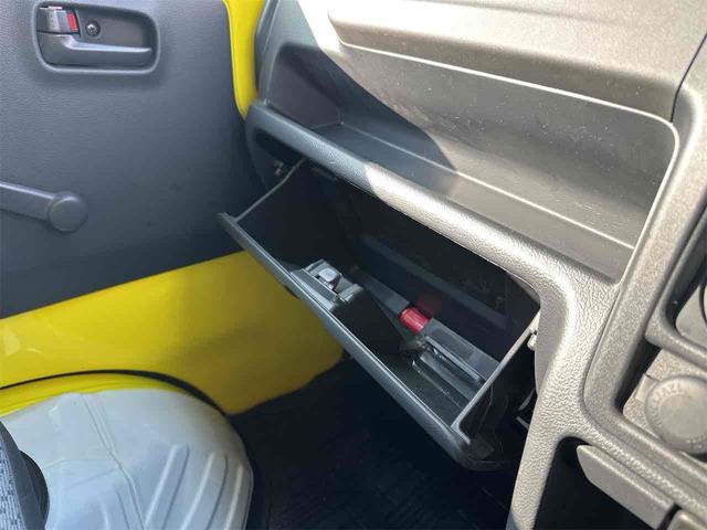 キャリイトラック ＫＣエアコン・パワステ　キッチンカー　冷蔵収納　作業台　シンク　ＡＴ　衝突被害軽減システム　レーンアシスト　アイドリングストップ　オートライト　ＥＳＣ　エアコン　運転席エアバッグ　助手席エアバッグ（10枚目）