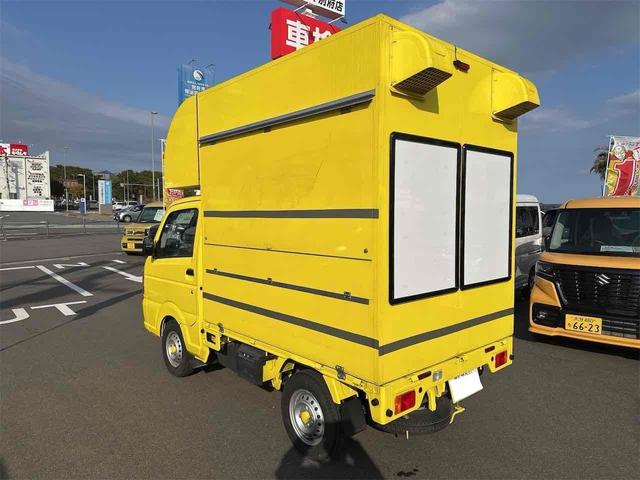 キャリイトラック ＫＣエアコン・パワステ　キッチンカー　冷蔵収納　作業台　シンク　ＡＴ　衝突被害軽減システム　レーンアシスト　アイドリングストップ　オートライト　ＥＳＣ　エアコン　運転席エアバッグ　助手席エアバッグ（17枚目）