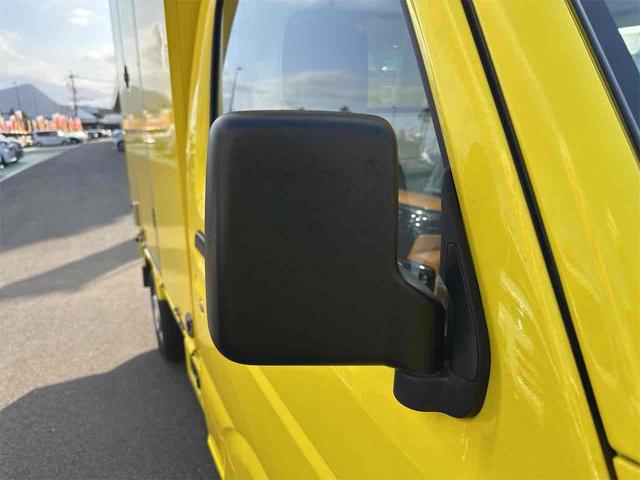 キャリイトラック ＫＣエアコン・パワステ　キッチンカー　冷蔵収納　作業台　シンク　ＡＴ　衝突被害軽減システム　レーンアシスト　アイドリングストップ　オートライト　ＥＳＣ　エアコン　運転席エアバッグ　助手席エアバッグ（23枚目）