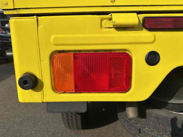 キャリイトラック ＫＣエアコン・パワステ　キッチンカー　冷蔵収納　作業台　シンク　ＡＴ　衝突被害軽減システム　レーンアシスト　アイドリングストップ　オートライト　ＥＳＣ　エアコン　運転席エアバッグ　助手席エアバッグ（31枚目）