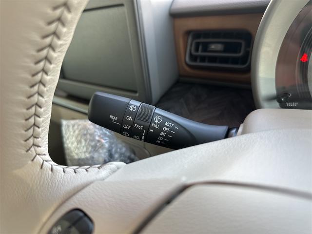 アルトラパンＬＣ Ｘ　クリアランスソナー　レーンアシスト　衝突被害軽減システム　オートライト　ＬＥＤヘッドランプ　スマートキー　アイドリングストップ　電動格納ミラー　シートヒーター　ベンチシート　ＣＶＴ　盗難防止システム（3枚目）