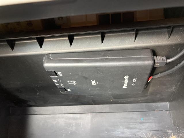 タント Ｘセレクション　ＥＴＣ　バックカメラ　両側スライド・片側電動　ナビ　ＴＶ　クリアランスソナー　衝突被害軽減システム　オートライト　スマートキー　アイドリングストップ　電動格納ミラー　シートヒーター　ベンチシート（5枚目）