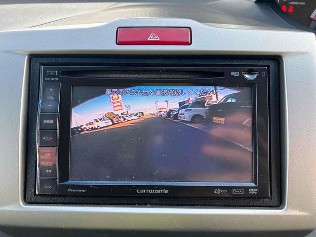 フリード Ｇ　ジャストセレクション　バックカメラ　ナビ　ＴＶ　両側スライド・片側電動　オートライト　ＨＩＤ　キーレスエントリー　電動格納ミラー　３列シート　ＣＶＴ　ＣＤ　ＤＶＤ再生　衝突安全ボディ　ＡＢＳ　エアコン　パワーステアリング（5枚目）