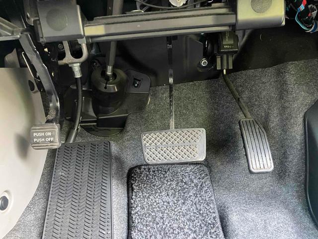 フリード Ｇ　ジャストセレクション　バックカメラ　ナビ　ＴＶ　両側スライド・片側電動　オートライト　ＨＩＤ　キーレスエントリー　電動格納ミラー　３列シート　ＣＶＴ　ＣＤ　ＤＶＤ再生　衝突安全ボディ　ＡＢＳ　エアコン　パワーステアリング（29枚目）