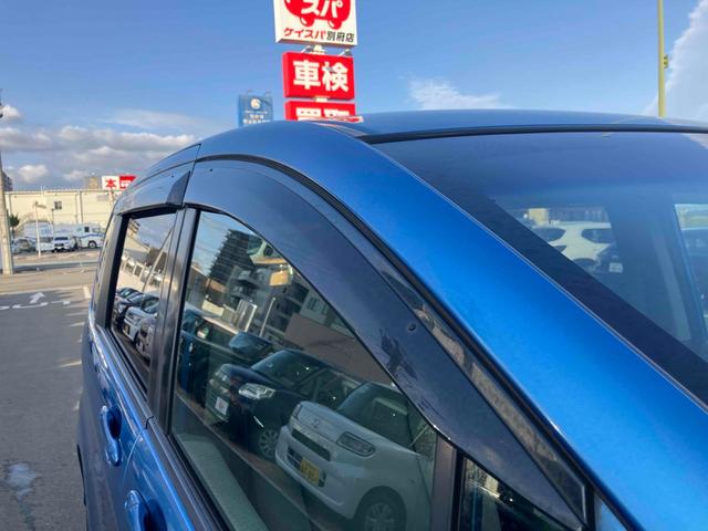 フリード Ｇ　ジャストセレクション　バックカメラ　ナビ　ＴＶ　両側スライド・片側電動　オートライト　ＨＩＤ　キーレスエントリー　電動格納ミラー　３列シート　ＣＶＴ　ＣＤ　ＤＶＤ再生　衝突安全ボディ　ＡＢＳ　エアコン　パワーステアリング（55枚目）