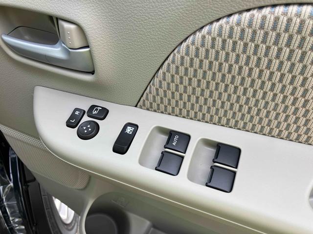 �p���[�E�B���h�E�̃X�C�b�`�ł���B�^�]�Ȃɋ��Ȃ��瑋���J���߂̃R���g���[���ł��܂���B