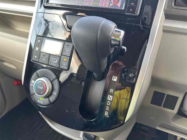 タント ＸリミテッドＳＡＩＩＩ　ドライブレコーダー　全周囲カメラ　両側電動スライドドア　ナビ　ＴＶ　クリアランスソナー　衝突被害軽減システム　オートマチックハイビーム　オートライト　ＬＥＤヘッドランプ　スマートキー（10枚目）