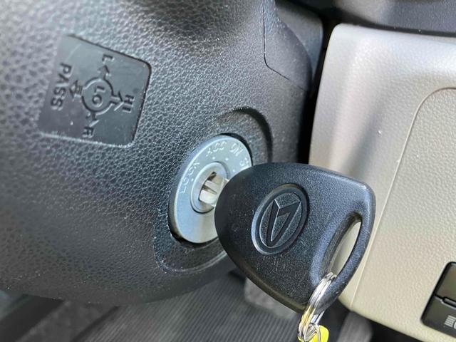 ミライース Ｘ　リミテッドＳＡＩＩＩ　バックカメラ　クリアランスソナー　衝突被害軽減システム　オートマチックハイビーム　オートライト　ＬＥＤヘッドランプ　キーレスエントリー　アイドリングストップ　電動格納ミラー　ＣＶＴ　盗難防止システム（9枚目）