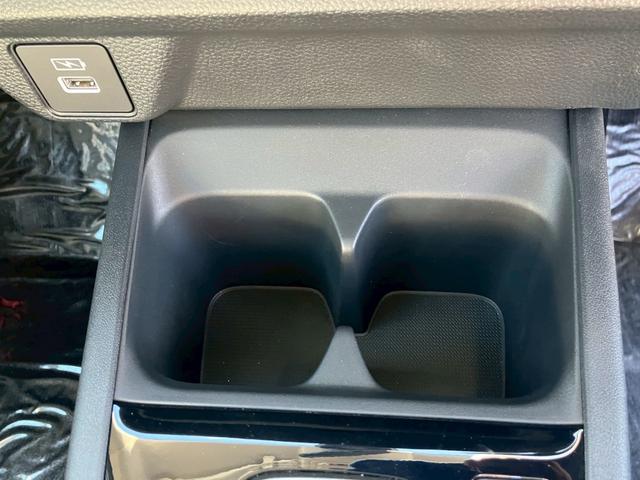 ＷＲ－Ｖ Ｘ　バックカメラ　クリアランスソナー　オートクルーズコントロール　レーンアシスト　衝突被害軽減システム　オートライト　ＬＥＤヘッドランプ　スマートキー　電動格納ミラー　ＣＶＴ　盗難防止システム　ＵＳＢ（24枚目）