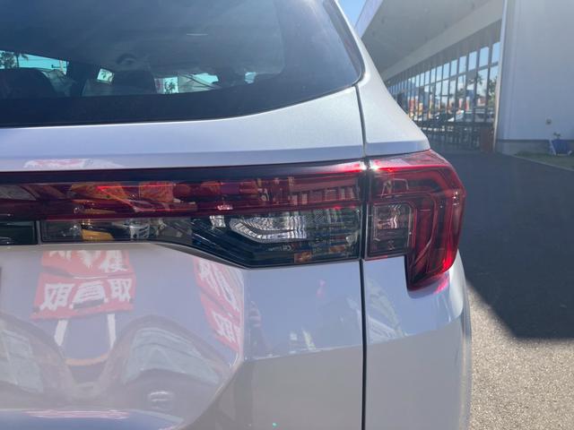 ＷＲ－Ｖ Ｘ　バックカメラ　クリアランスソナー　オートクルーズコントロール　レーンアシスト　衝突被害軽減システム　オートライト　ＬＥＤヘッドランプ　スマートキー　電動格納ミラー　ＣＶＴ　盗難防止システム　ＵＳＢ（38枚目）