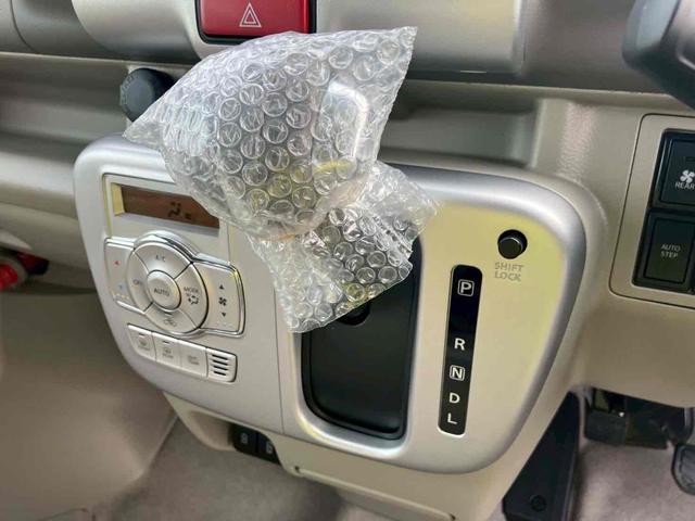 ���i�����ގ��ɕK�����삷�郌�o�[�ł��B����̂��₷�����̂ɂȂ��Ă��܂��B���Ј�x�̊����Ă��������B