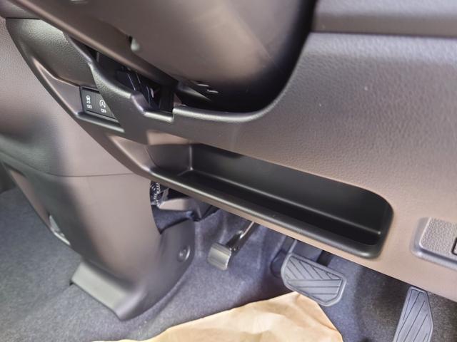 スペーシア ハイブリッドＧ　両側スライドドア　クリアランスソナー　衝突被害軽減システム　オートライト　ＬＥＤヘッドランプ　スマートキー　アイドリングストップ　電動格納ミラー　ベンチシート　ＣＶＴ　盗難防止システム　ＡＢＳ　ＥＳＣ（33枚目）