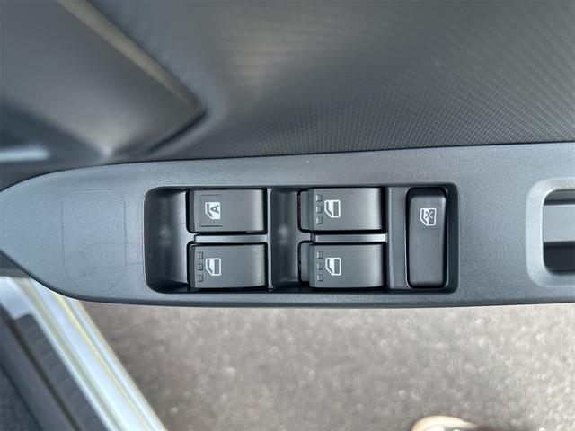 ミライース Ｌ　ＳＡＩＩＩ　バックカメラ　クリアランスソナー　衝突被害軽減システム　オートマチックハイビーム　オートライト　キーレスエントリー　アイドリングストップ　ＣＶＴ　盗難防止システム　ＡＢＳ　ＥＳＣ　衝突安全ボディ（11枚目）