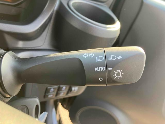 ミライース Ｌ　ＳＡＩＩＩ　バックカメラ　クリアランスソナー　衝突被害軽減システム　オートマチックハイビーム　オートライト　キーレスエントリー　アイドリングストップ　ＣＶＴ　盗難防止システム　ＡＢＳ　ＥＳＣ　アルミホイール（7枚目）