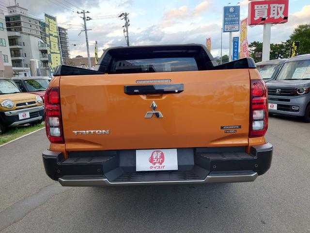 トライトン GSR 4WD AT 衝突被害軽減システム クリアランスソナー オートクルーズコントロール レーンアシスト ナビ TV 全周囲カメラ スマートキー アイドリングストップ 電動格納ミラー(19枚目)