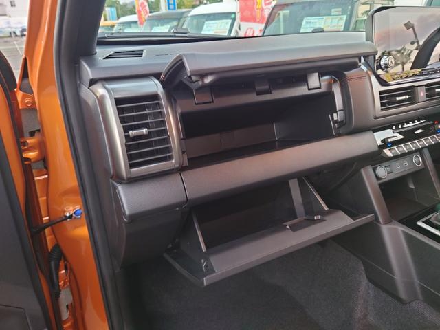 トライトン GSR 4WD AT 衝突被害軽減システム クリアランスソナー オートクルーズコントロール レーンアシスト ナビ TV 全周囲カメラ スマートキー アイドリングストップ 電動格納ミラー(38枚目)