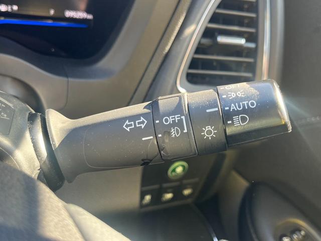 ヴェゼル ハイブリッドZ ETC バックカメラ オートクルーズコントロール 衝突被害軽減システム ナビ TV オートライト LEDヘッドランプ アルミホイール スマートキー 電動格納ミラー シートヒーター AT(24枚目)